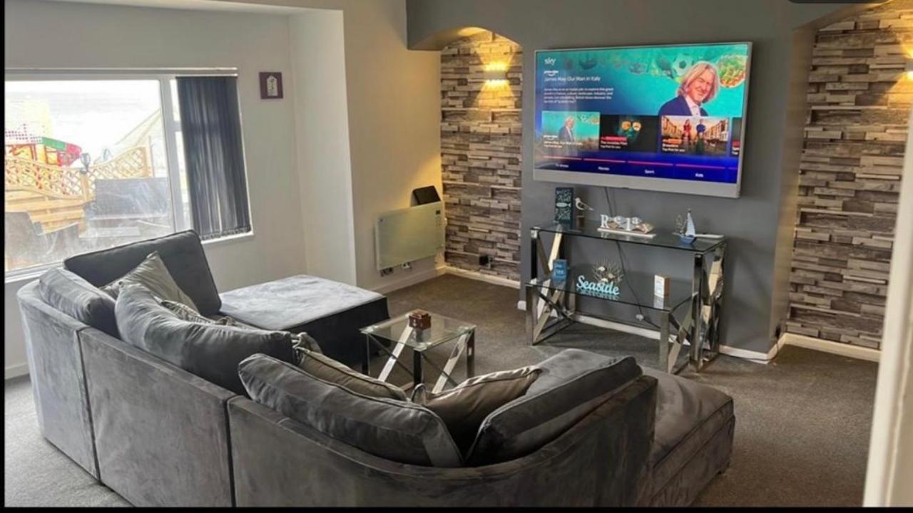 Sea View Large Balcony Whirlpool Bath 2 Bedrooms Sky Glass Tv * Bridlington